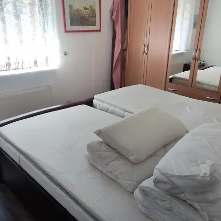 Ferienwohnung Kaiser Wuestenhof Lindlar